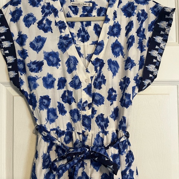 Abercrombie & Fitch Blue and White Dress - Picture 4 of 6